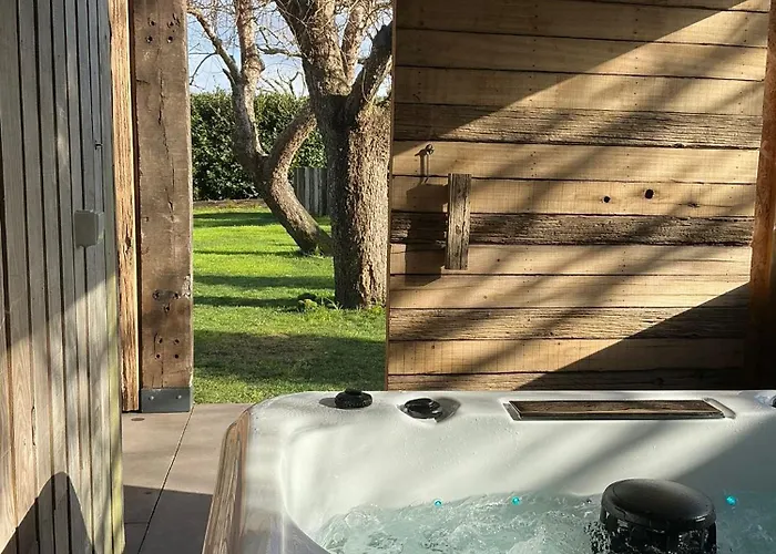 Hotel cerca del colegio: Casitas De Madera O Loureiro